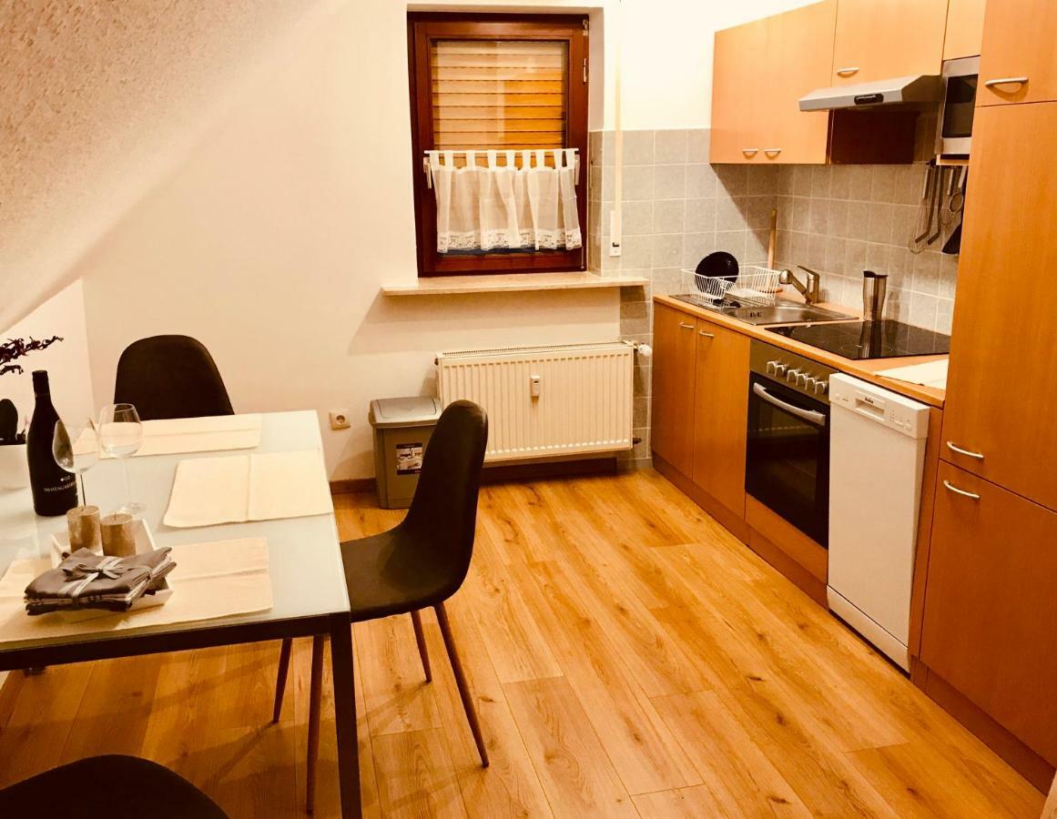 Grosses 1-Zimmer Wohlfuhl-Appartement Rednitzhembach Exteriör bild